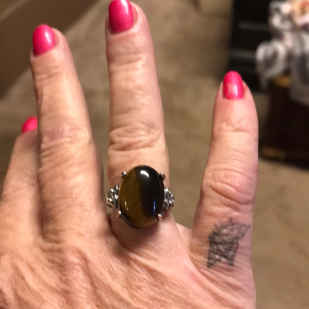 Stearing silver tiger eye ring